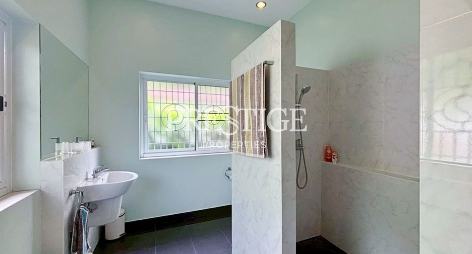 For sale 3 bedrooms house in Huay Yai, Pattaya