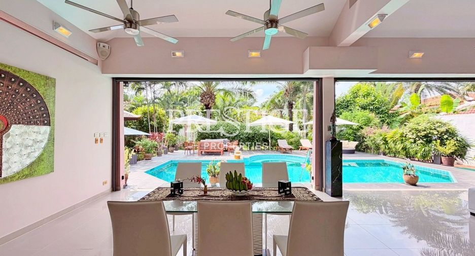 For sale 3 bedrooms house in Huay Yai, Pattaya