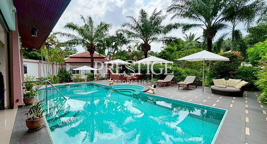 For sale 3 bedrooms house in Huay Yai, Pattaya
