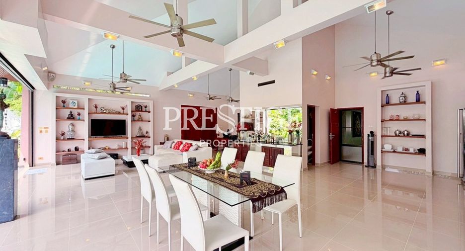 For sale 3 bedrooms house in Huay Yai, Pattaya