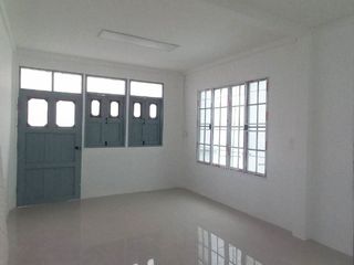 Аренда 3 спальни торговое помещение в Патхум Щан, Бангкок