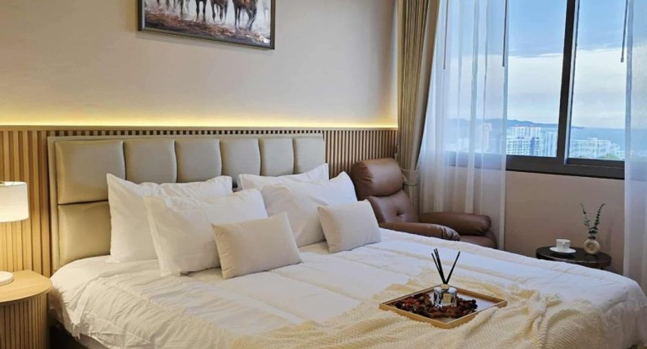 For sale 2 bedrooms condo in Pratumnak, Pattaya