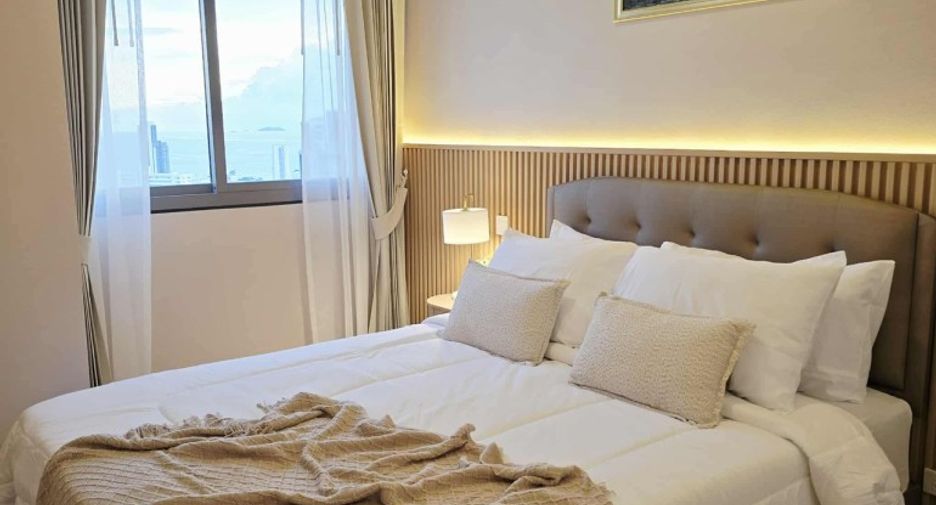 For sale 2 bedrooms condo in Pratumnak, Pattaya