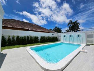 Casa en alquiler de 4 habitaciones en Bang Lamung, Chonburi