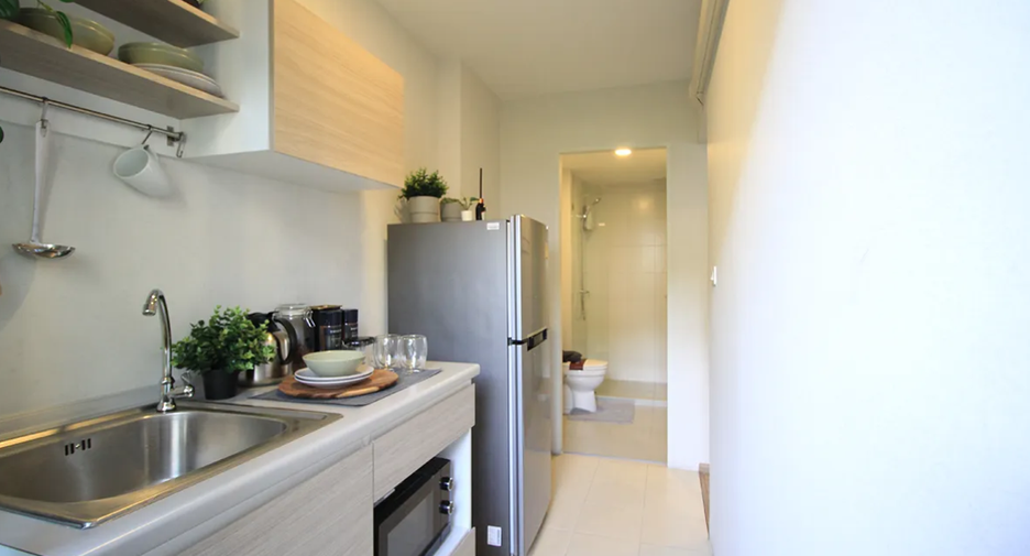 For sale 1 bed condo in Mueang Samut Prakan, Samut Prakan
