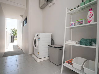 For sale 3 bedrooms townhouse in Khan Na Yao, Bangkok