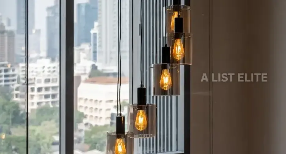 For sale 2 ベッドルーム condo in Khlong Toei, Bangkok