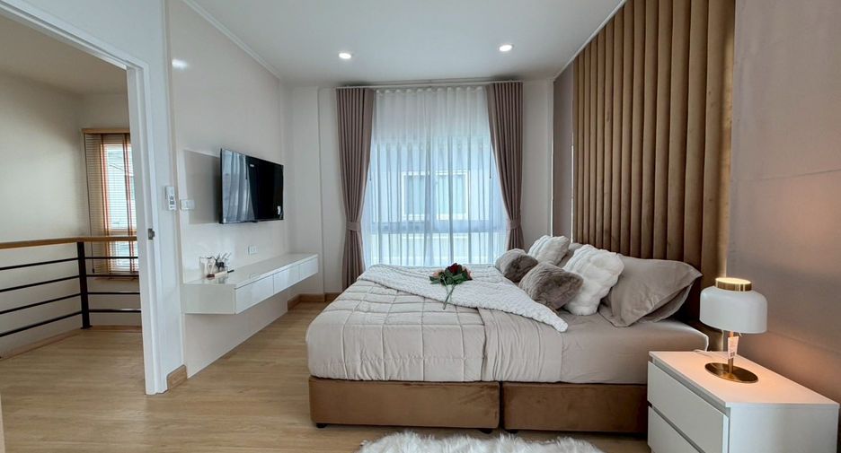 For sale 3 ベッドルーム house in Bang Lamung, Chonburi