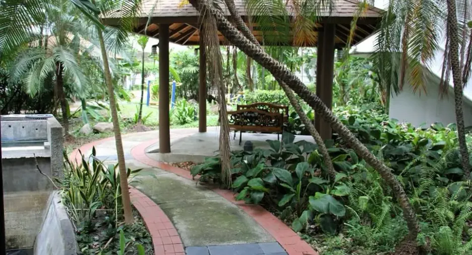 For sale 2 bedrooms condo in Bang Kapi, Bangkok