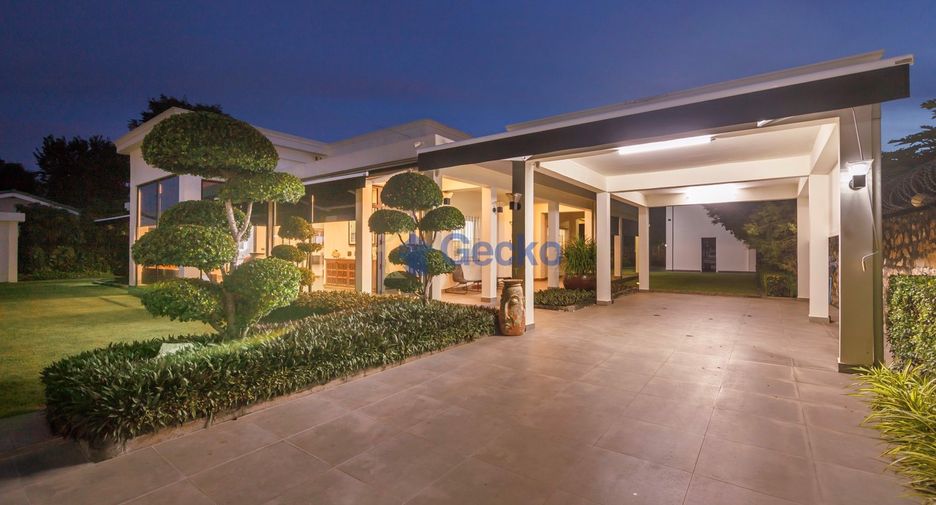 For rent そして for sale 4 ベッドルーム house in Bang Lamung, Chonburi