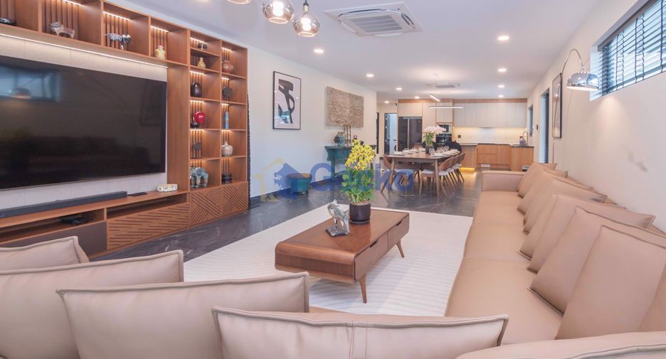 For rent そして for sale 4 ベッドルーム house in Bang Lamung, Chonburi