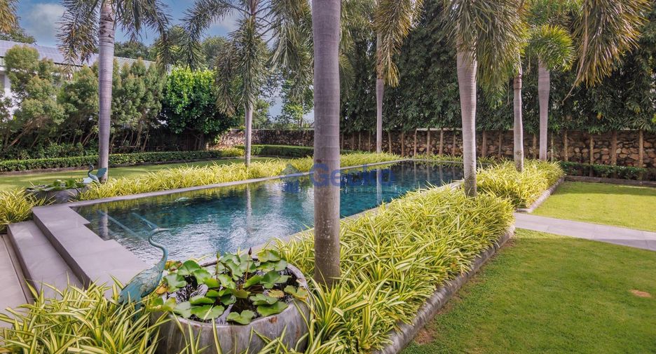 For rent そして for sale 4 ベッドルーム house in Bang Lamung, Chonburi