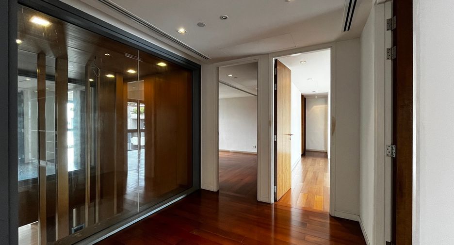Wohnung zum Kauf mit 3 Zimmer in Yan Nawa, Bangkok