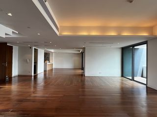 出售 3 卧室 公寓 在 Yan Nawa, 曼谷