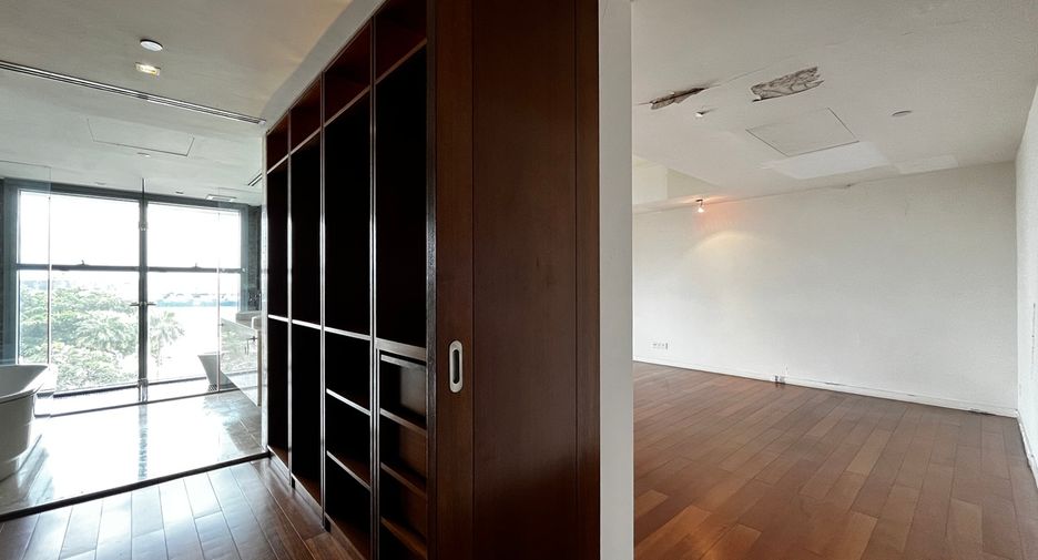 Wohnung zum Kauf mit 3 Zimmer in Yan Nawa, Bangkok