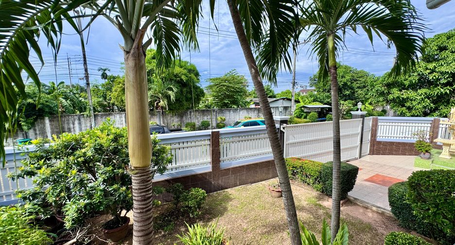 Haus zum Kauf mit 3 Zimmer in Bang Lamung, Chonburi