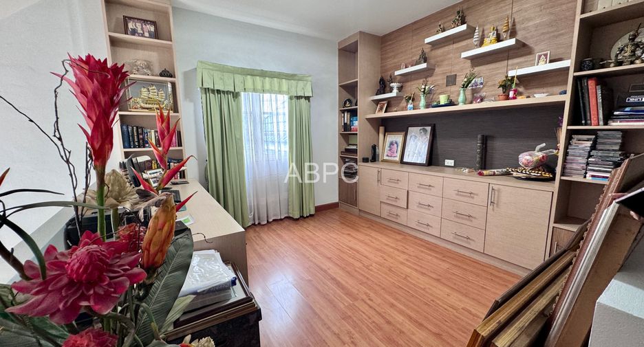 Haus zum Kauf mit 3 Zimmer in Bang Lamung, Chonburi