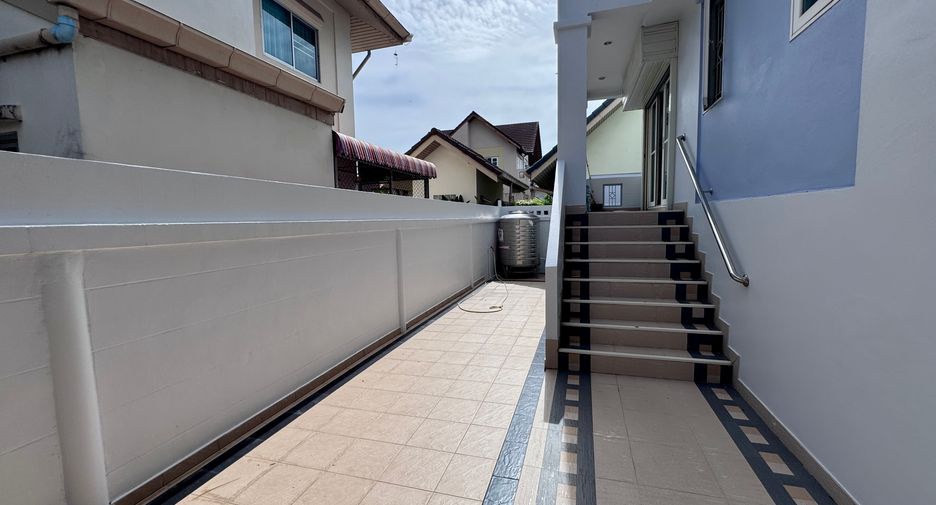 Haus zum Kauf mit 3 Zimmer in Bang Lamung, Chonburi