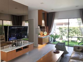 出售 2 卧室 独立屋 在 Bang Kapi, 曼谷