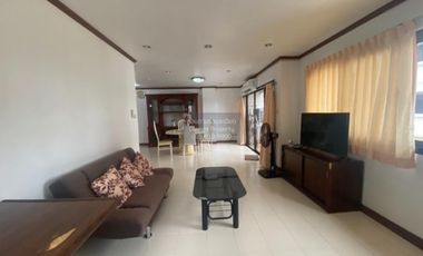 For sale 2 bedrooms condo in Khlong Toei, Bangkok