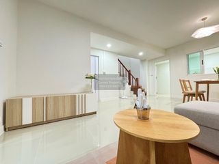 出售 3 卧室 联排别墅 在 Khlong Luang, Pathum Thani