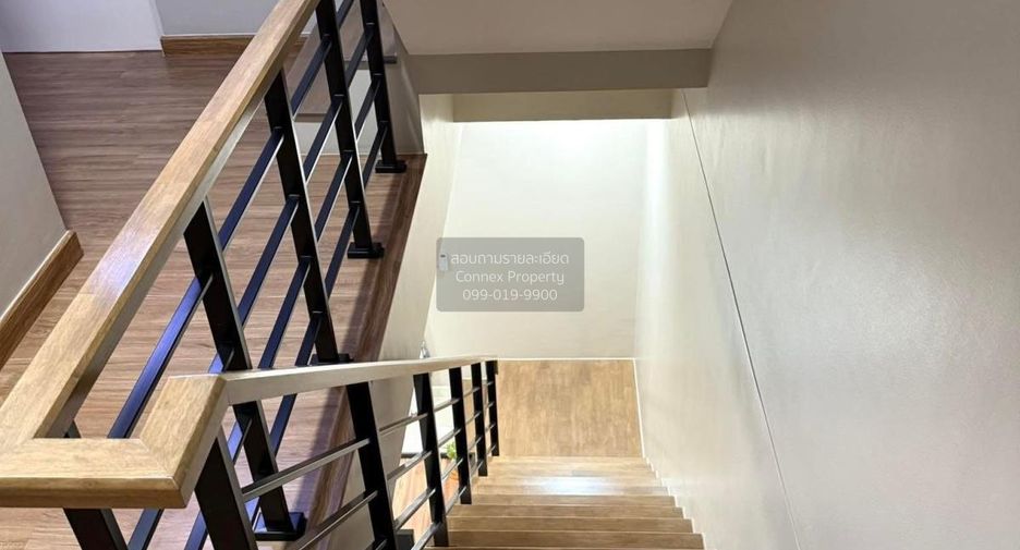 For sale 3 bedrooms townhouse in Prawet, Bangkok