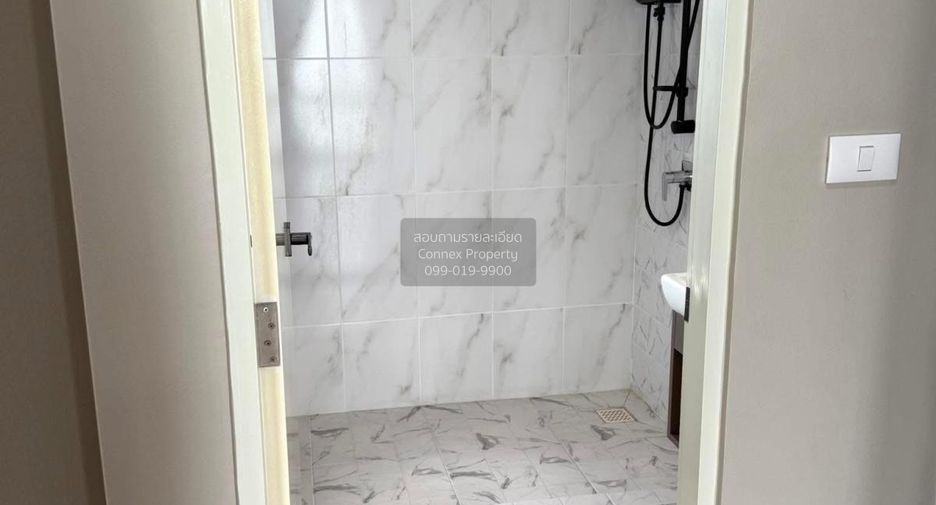 For sale 3 bedrooms townhouse in Prawet, Bangkok