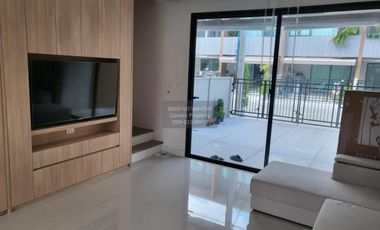 ขาย 3 ห้องนอน ทาวน์เฮ้าส์ ใน ประเวศ, กรุงเทพฯ