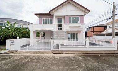 For sale 3 bedrooms house in Lat Krabang, Bangkok