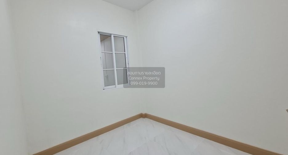For sale 3 bedrooms townhouse in Khlong Sam Wa, Bangkok