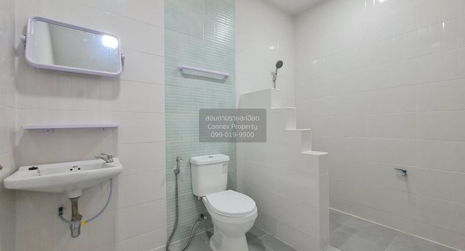 For sale 3 bedrooms townhouse in Khlong Sam Wa, Bangkok