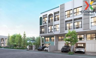 For sale 3 bedrooms townhouse in Bang Kapi, Bangkok
