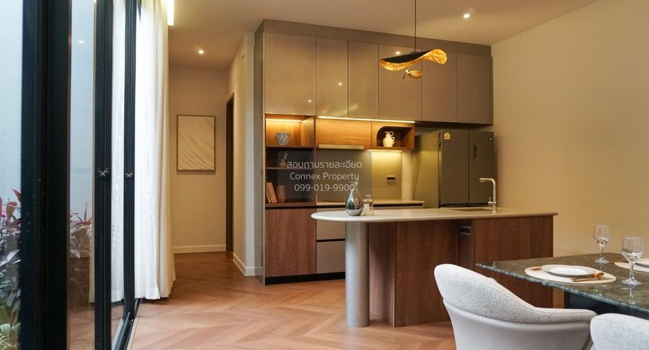 For sale 4 bedrooms house in Bang Kapi, Bangkok