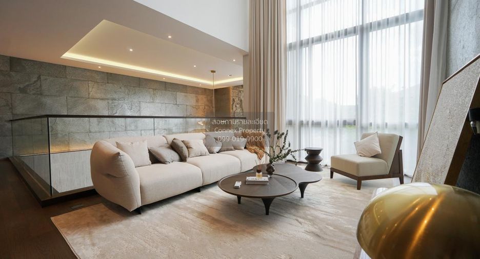 For sale 4 bedrooms house in Bang Kapi, Bangkok