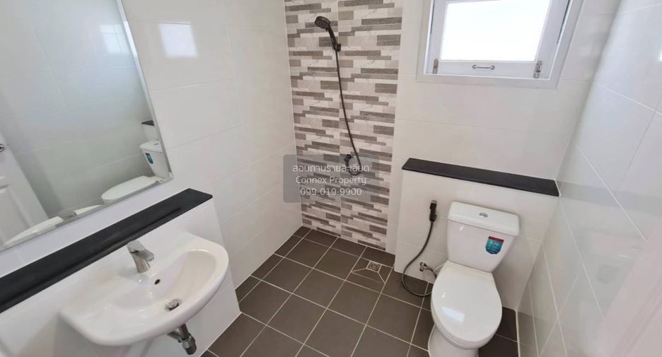 For sale 3 bedrooms house in Mueang Pathum Thani, Pathum Thani