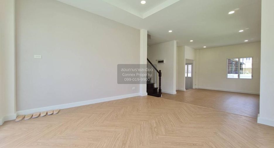 For sale 3 bedrooms house in Mueang Pathum Thani, Pathum Thani