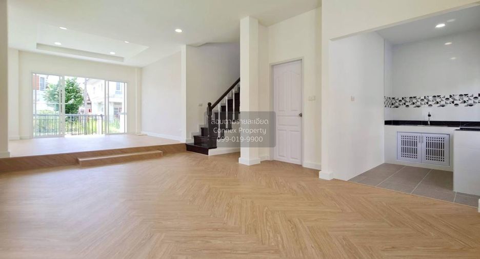 For sale 3 bedrooms house in Mueang Pathum Thani, Pathum Thani
