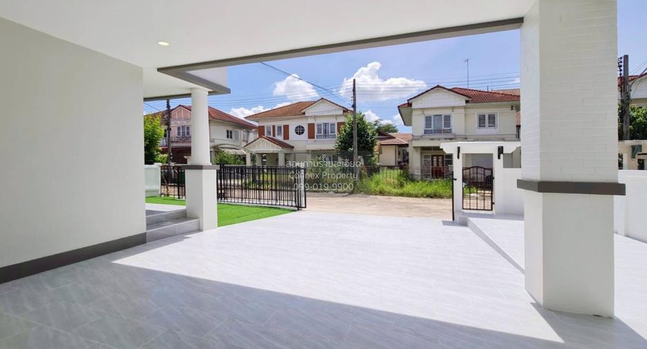 For sale 3 bedrooms house in Mueang Pathum Thani, Pathum Thani