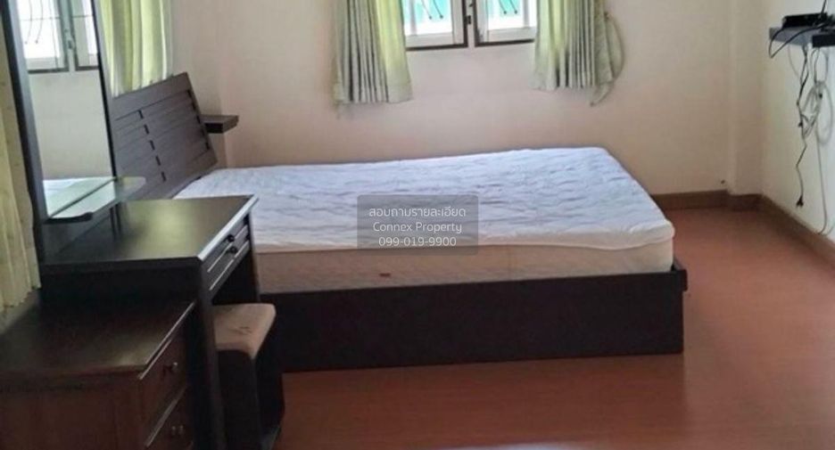 For sale 3 bedrooms house in Khlong Sam Wa, Bangkok
