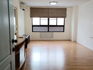 出售 1 卧室 公寓 在 Yan Nawa, 曼谷