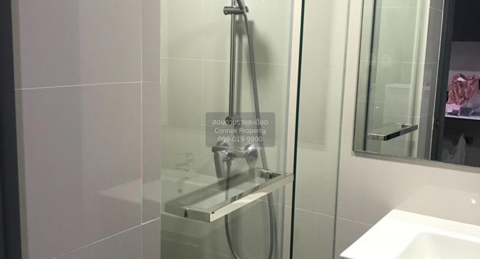 For sale 1 bed condo in Khlong Toei, Bangkok