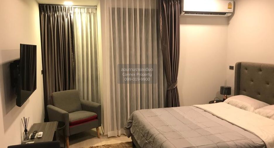 For sale 1 bed condo in Khlong Toei, Bangkok