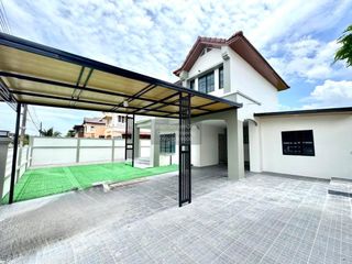 For sale 4 bedrooms house in Lam Luk Ka, Pathum Thani