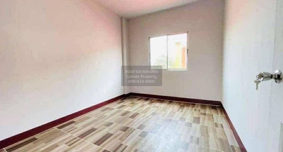 Haus zum Kauf mit 4 Zimmer in Bang Bua Thong, Nonthaburi