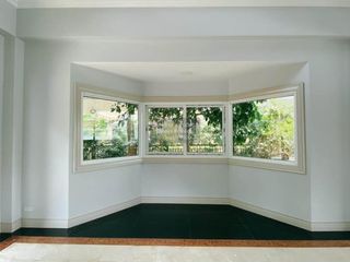For sale 5 ベッドルーム house in Phra Khanong, Bangkok