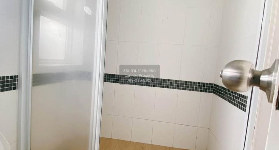 For sale 5 bedrooms house in Phra Khanong, Bangkok