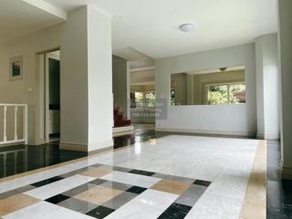 For sale 5 ベッドルーム house in Phra Khanong, Bangkok