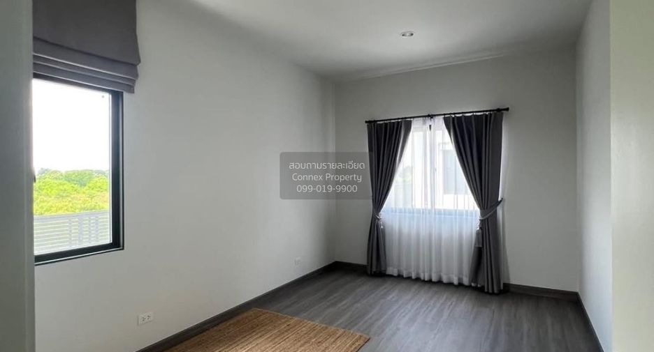 出售 4 卧室 独立屋 在 Lat Krabang, 曼谷