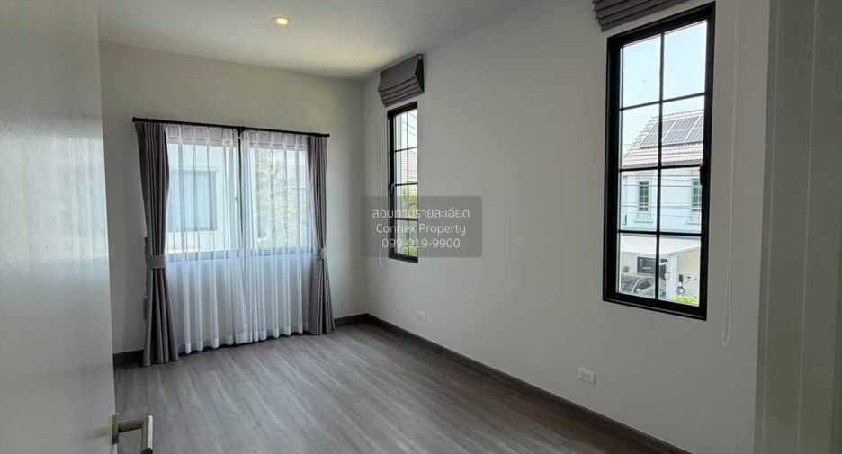 Casa en venta de 4 habitaciones en Lat Krabang, Bangkok