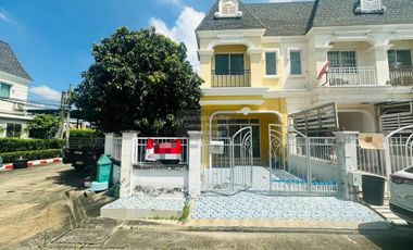 出售 2 卧室 联排别墅 在 Mueang Nonthaburi, Nonthaburi